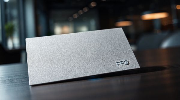 Connectez-vous facilement avec des cartes de visite NFC sur-mesure